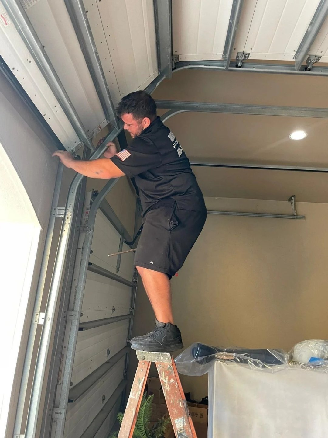 Garage door repair work, gallery photo 12